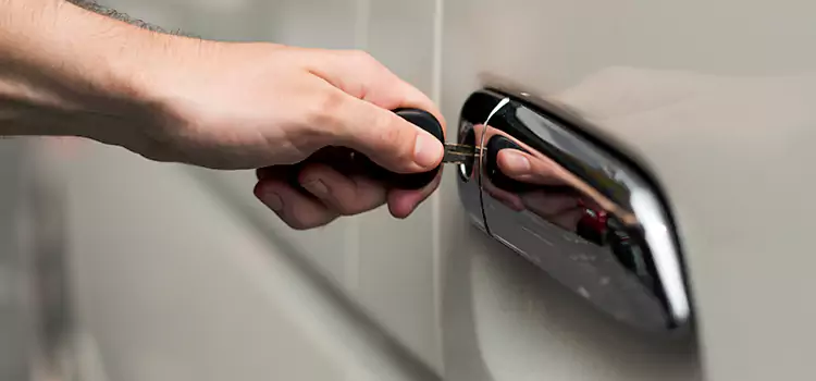 Why Choose Our Auto Locksmith Team in Reynoldsburg, OH?